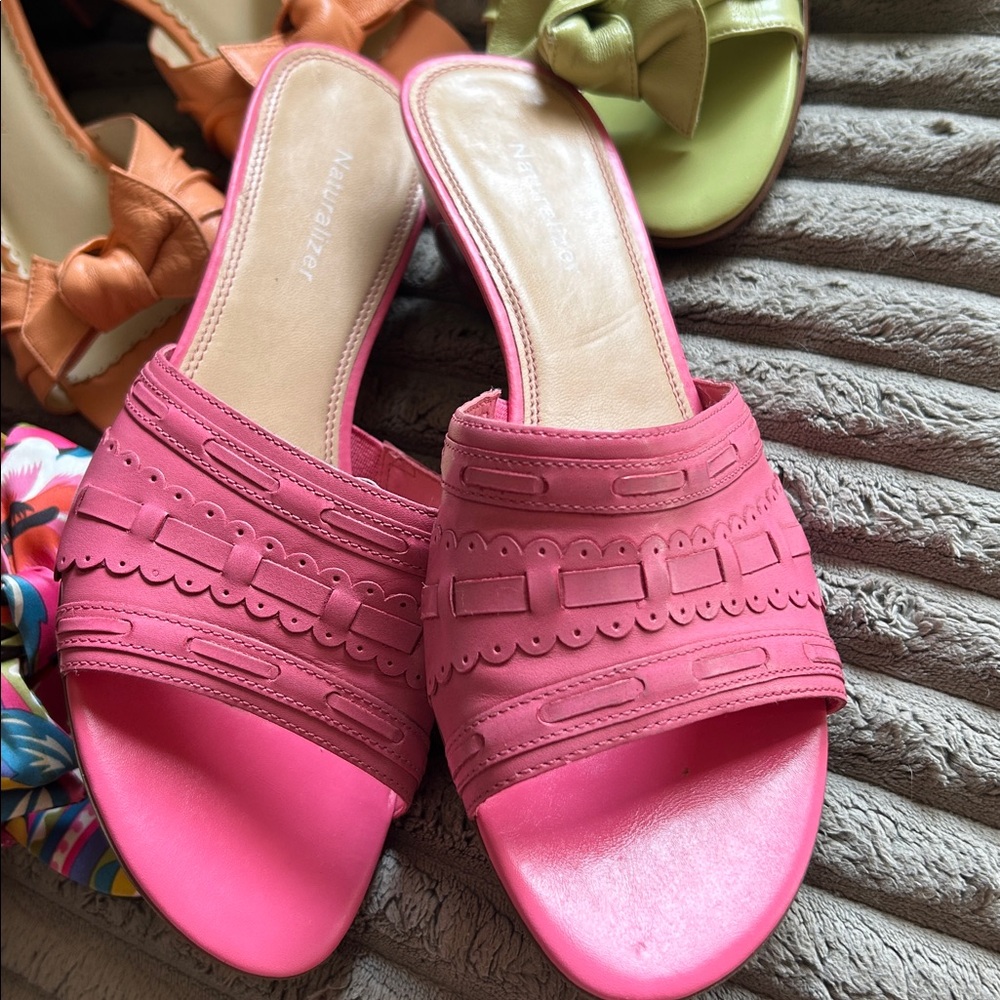 Naturalizer Hot Pink Fuchsia Leather 🩷 Slide Mule Sandals 8.5 Wide 💕